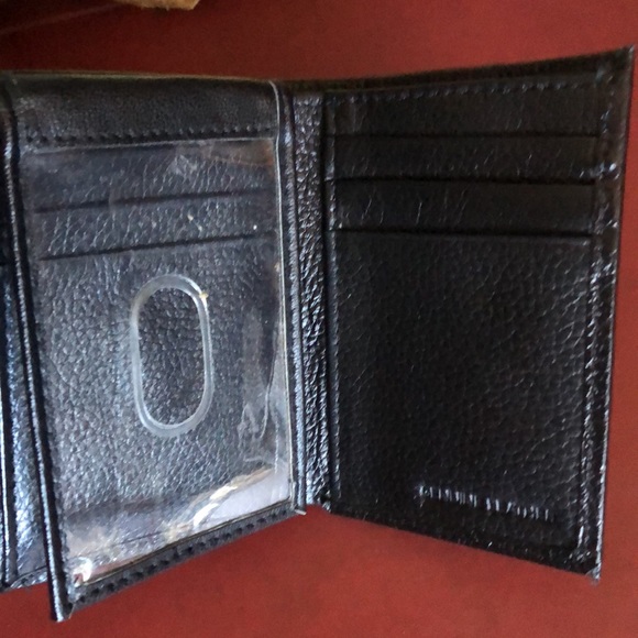 MEN’S LEATHER WALLET - Picture 9 of 15